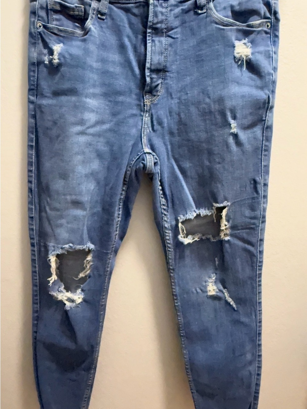 Old Navy Women's Ripped Jeans